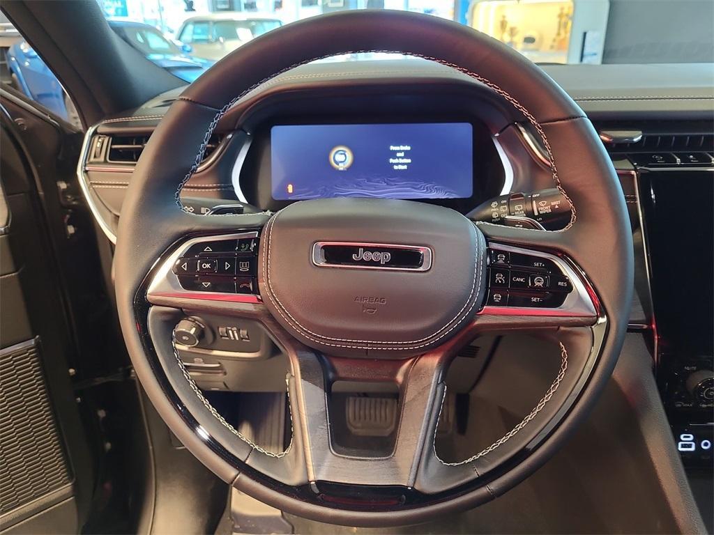 new 2025 Jeep Grand Cherokee car, priced at $62,330
