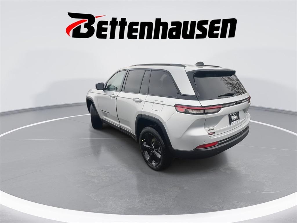 new 2025 Jeep Grand Cherokee car, priced at $45,650