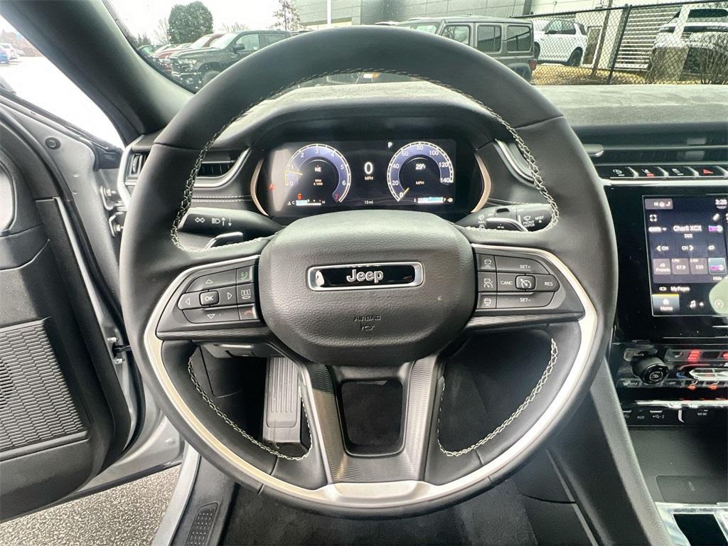 new 2025 Jeep Grand Cherokee car, priced at $45,650
