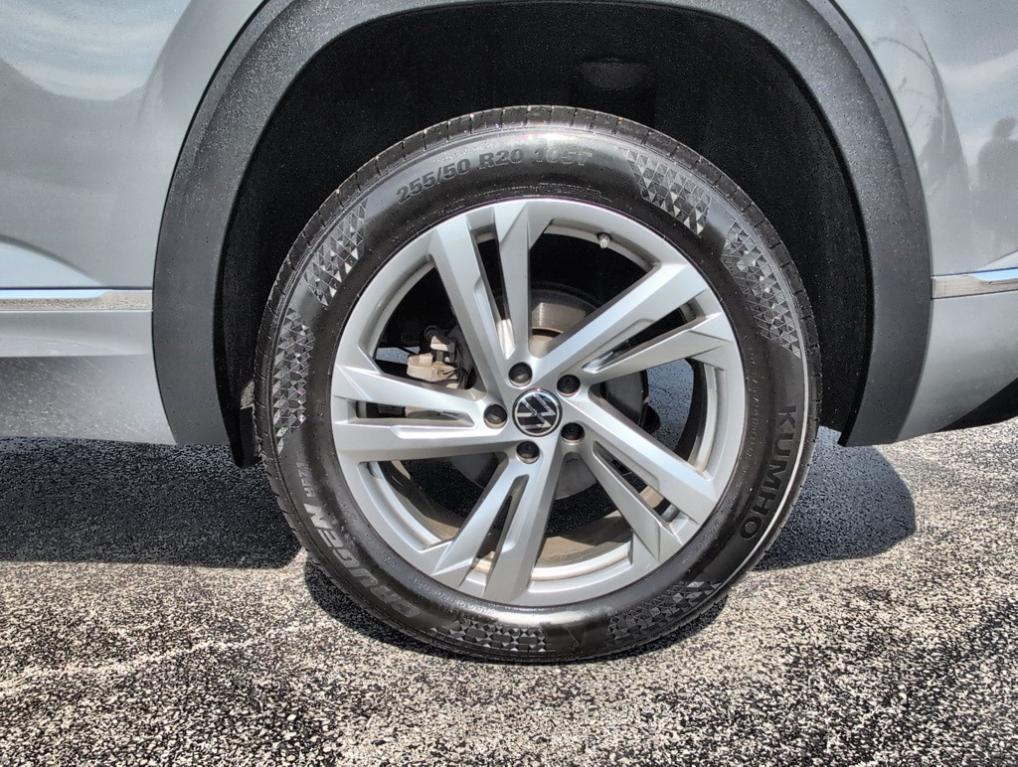 used 2024 Volkswagen Atlas Cross Sport car, priced at $36,789