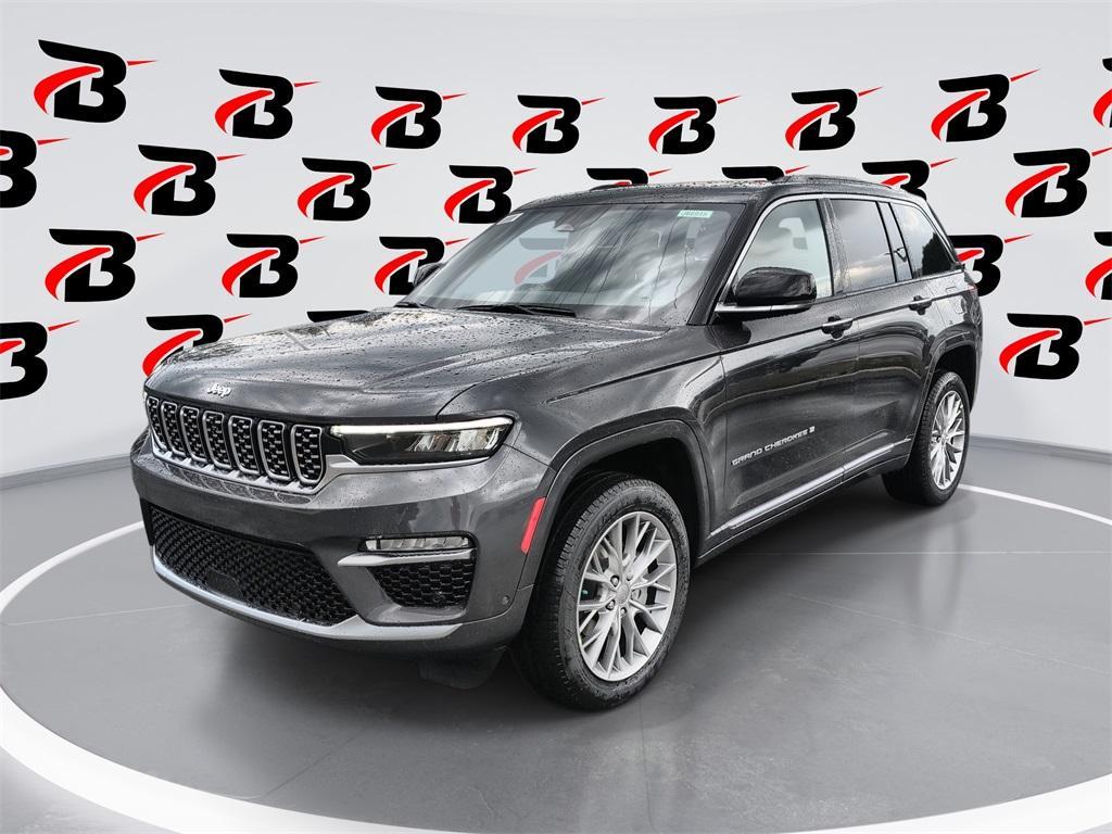 new 2025 Jeep Grand Cherokee car, priced at $59,683