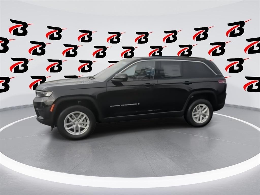 new 2025 Jeep Grand Cherokee car, priced at $40,189