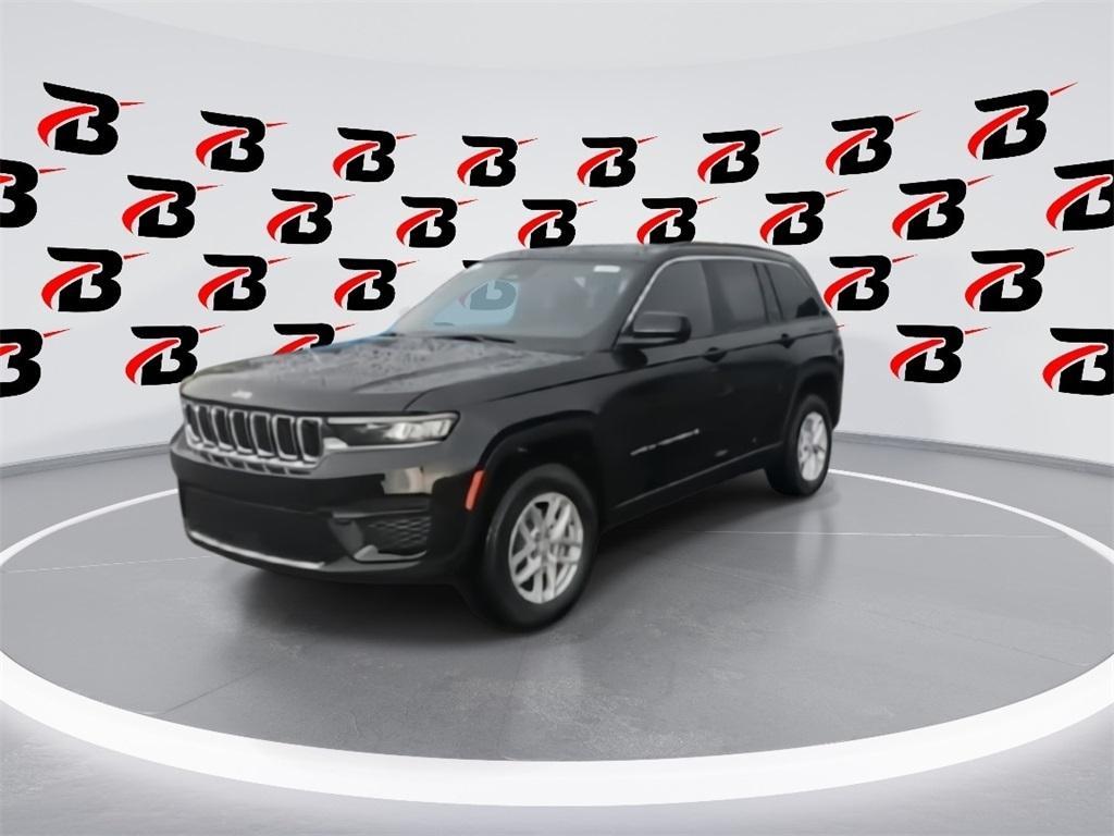 new 2025 Jeep Grand Cherokee car, priced at $40,189