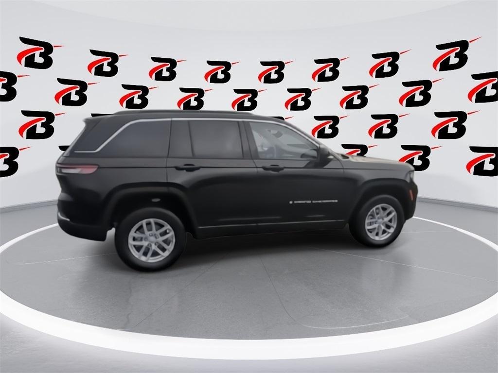 new 2025 Jeep Grand Cherokee car, priced at $40,189