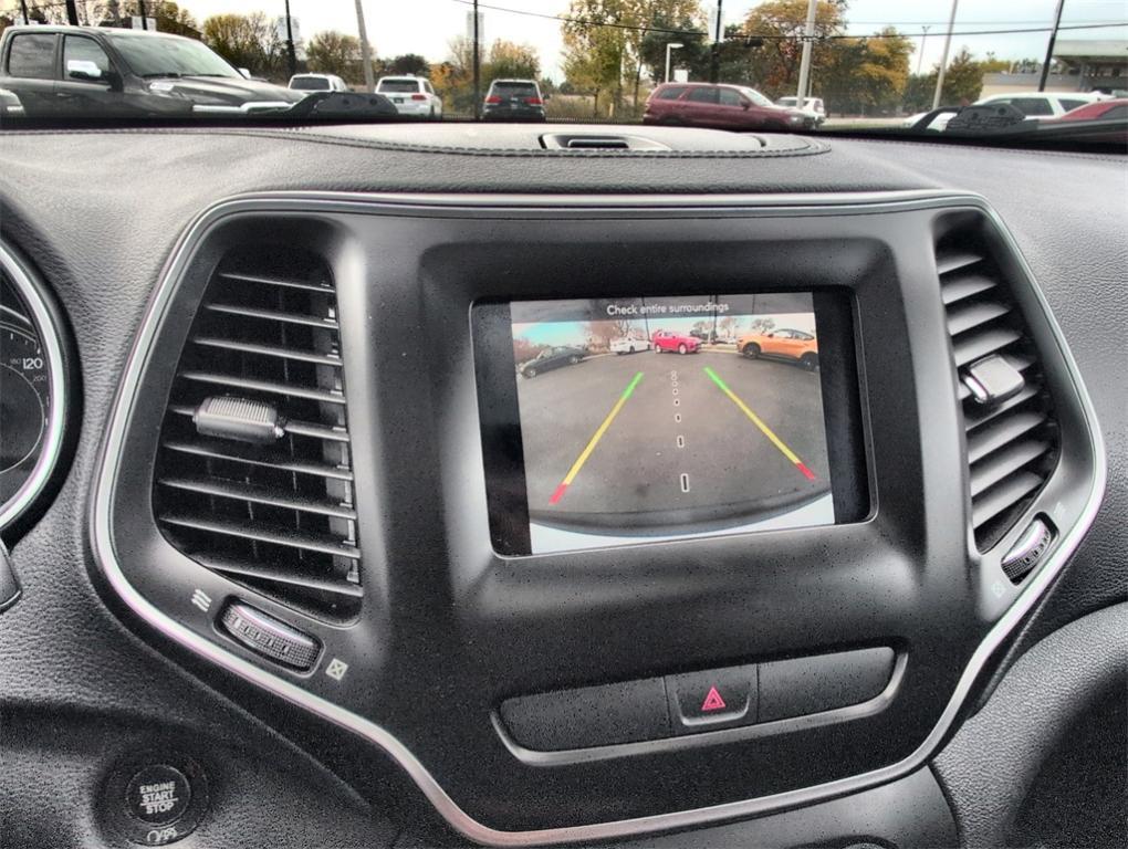 used 2019 Jeep Cherokee car, priced at $18,789