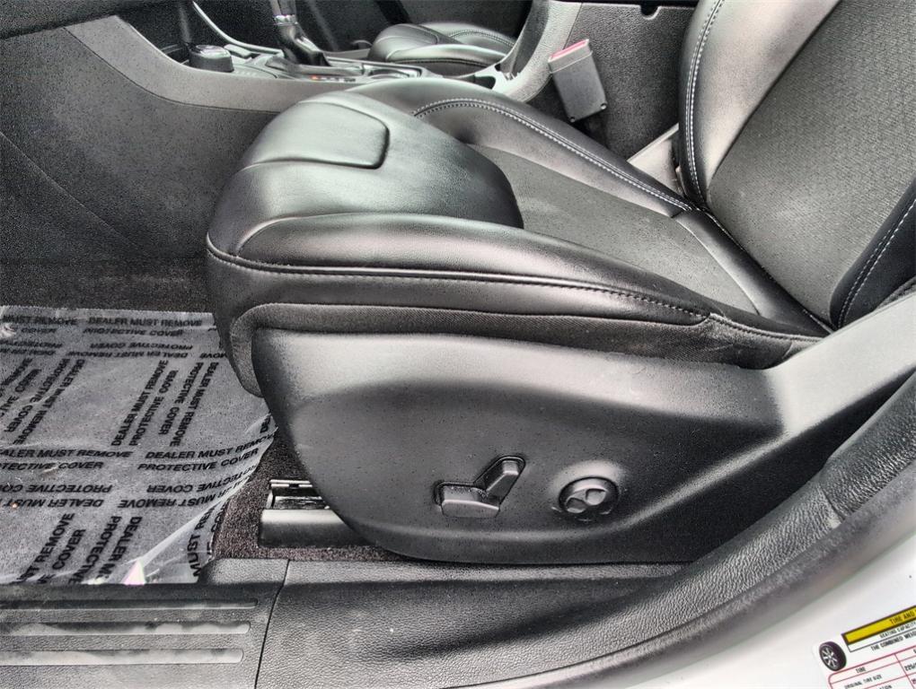 used 2019 Jeep Cherokee car, priced at $18,789