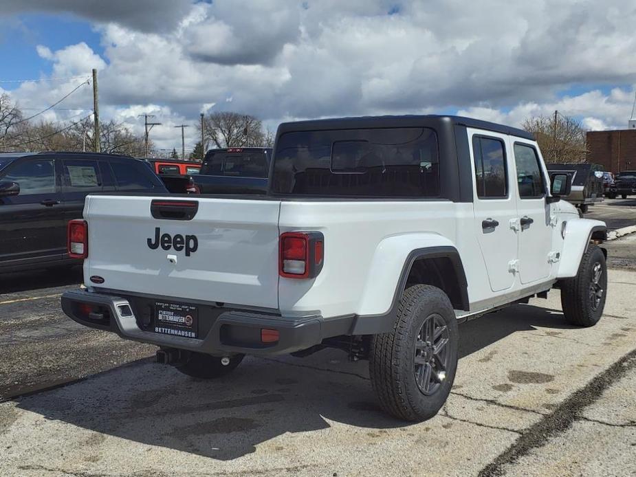 new 2024 Jeep Gladiator car, priced at $44,229