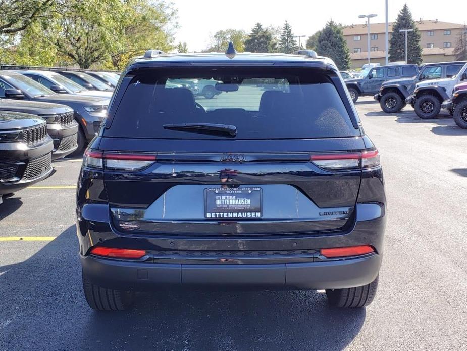 new 2024 Jeep Grand Cherokee car, priced at $42,495