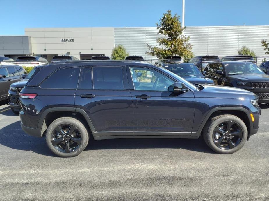 new 2024 Jeep Grand Cherokee car, priced at $42,495