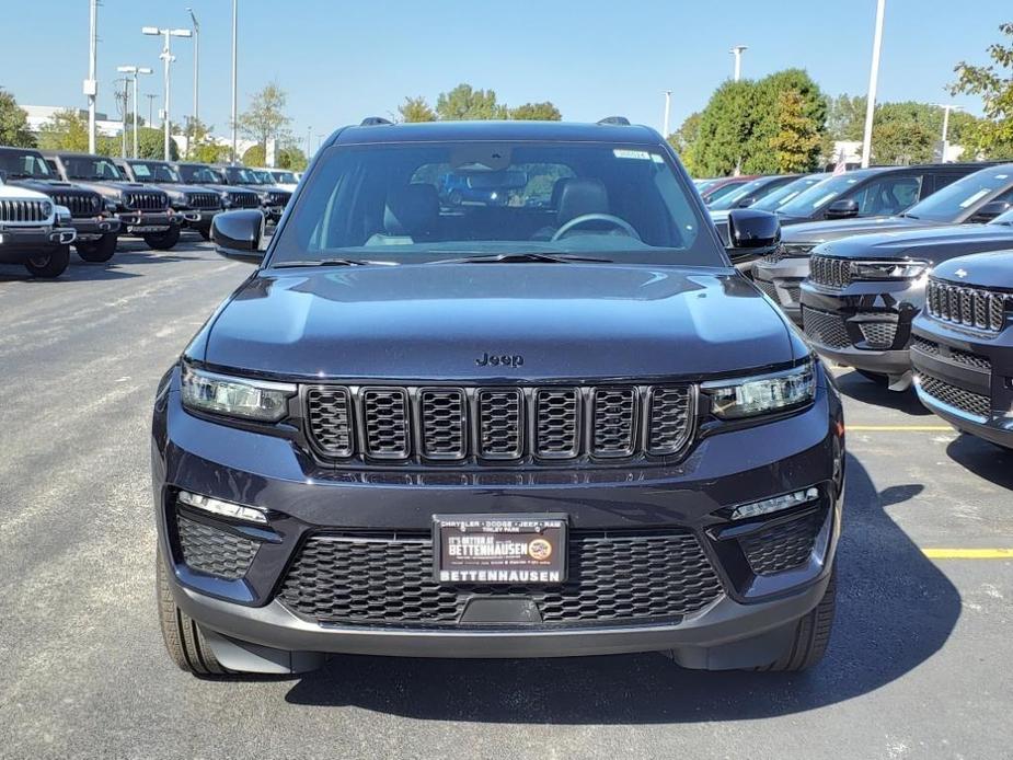 new 2024 Jeep Grand Cherokee car, priced at $42,495