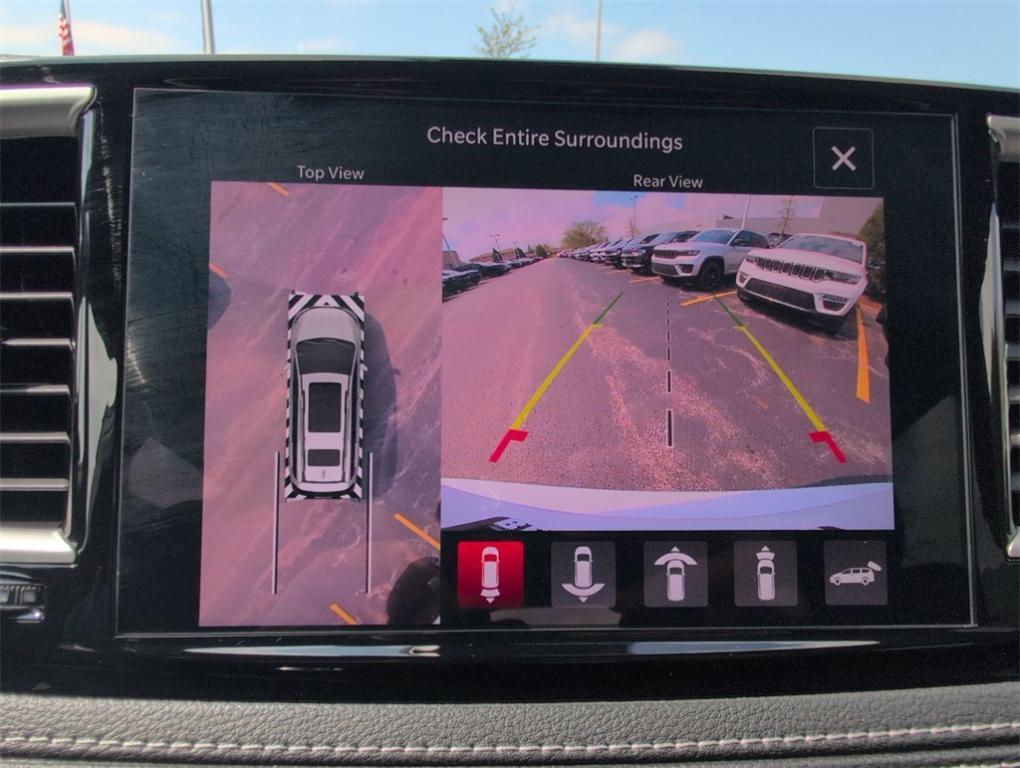 new 2025 Chrysler Pacifica Hybrid car, priced at $40,843