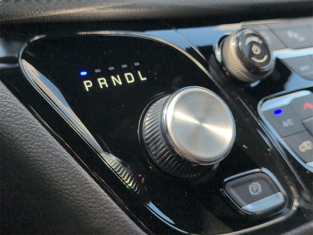 new 2025 Chrysler Pacifica car, priced at $41,527