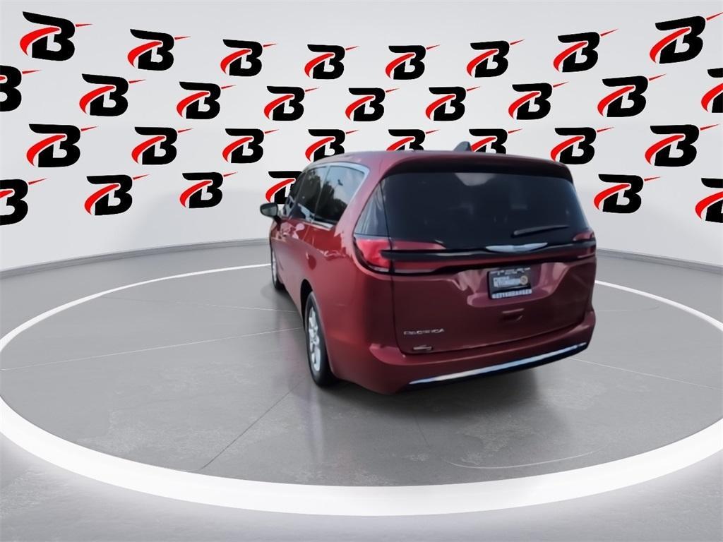 new 2025 Chrysler Pacifica car, priced at $41,527
