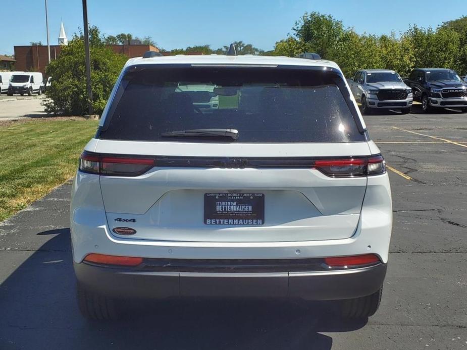 new 2024 Jeep Grand Cherokee car, priced at $41,066