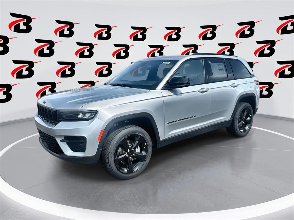 new 2025 Jeep Grand Cherokee car, priced at $45,650