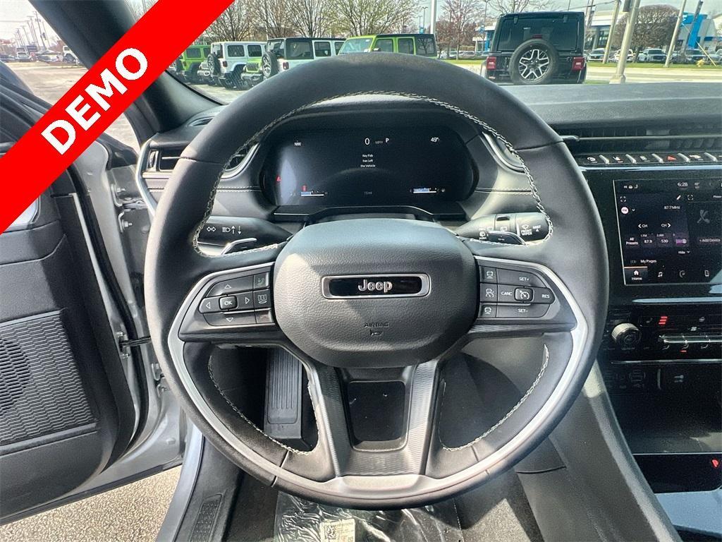 new 2025 Jeep Grand Cherokee car, priced at $42,447