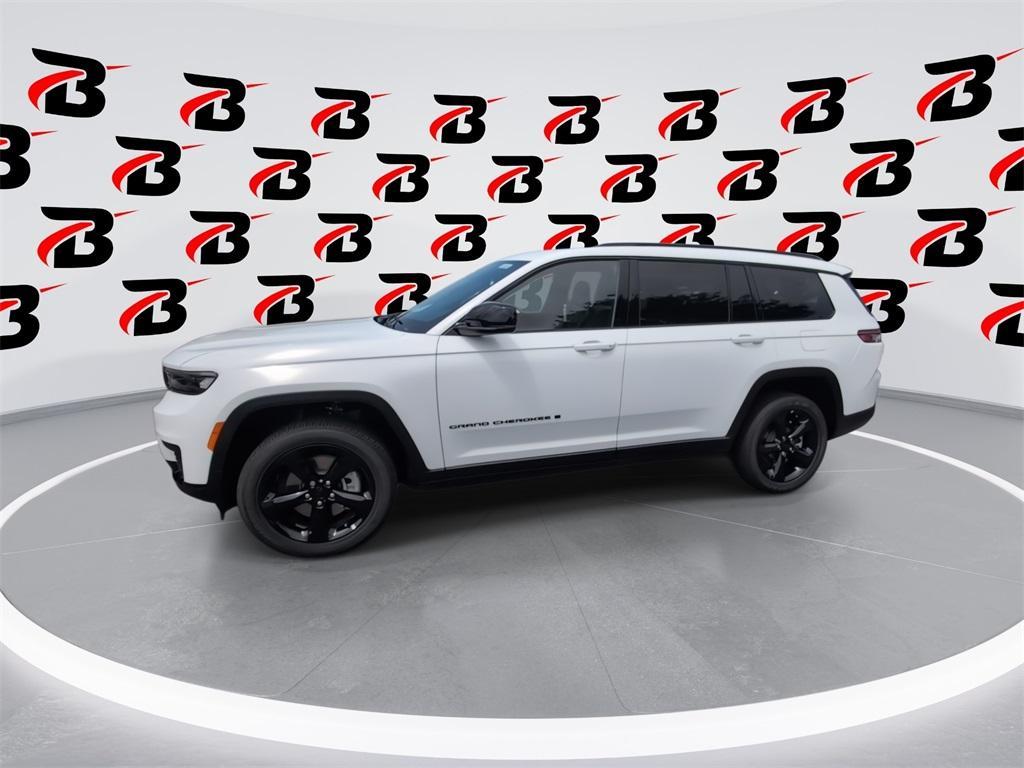 new 2025 Jeep Grand Cherokee L car, priced at $40,330