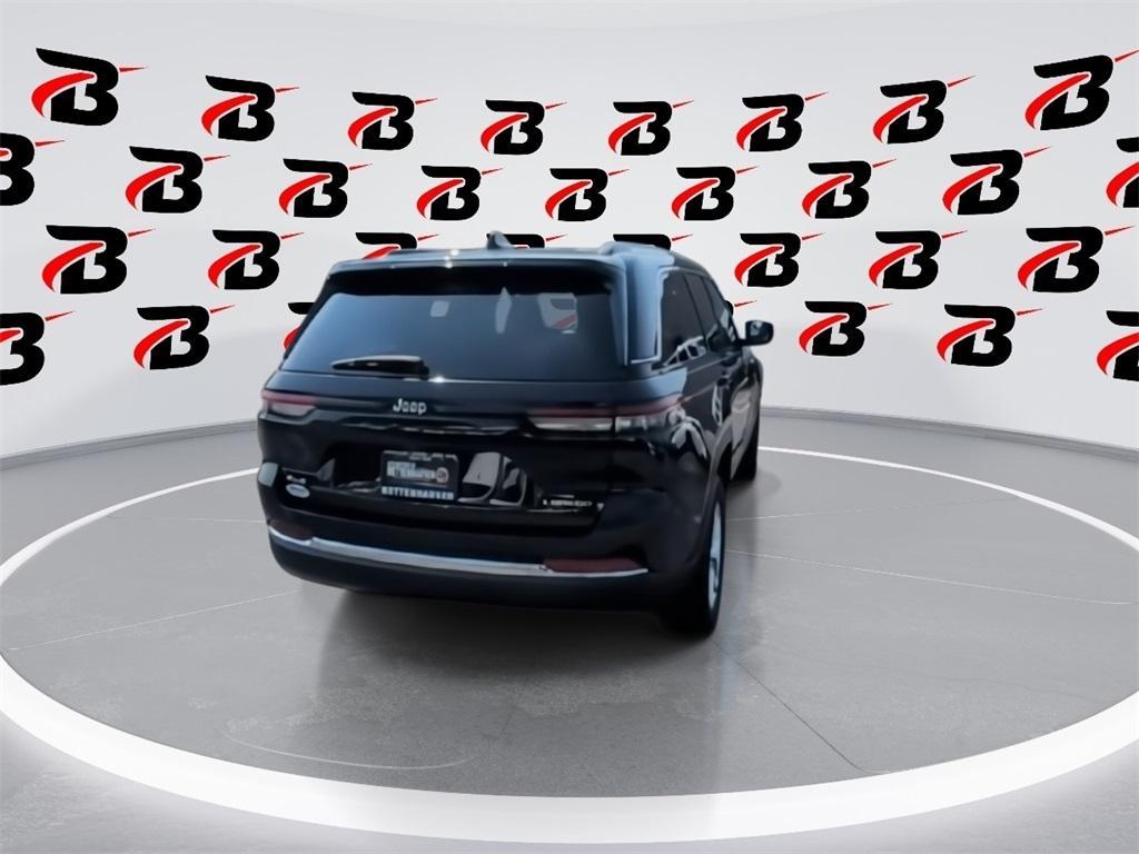 used 2023 Jeep Grand Cherokee car, priced at $29,999