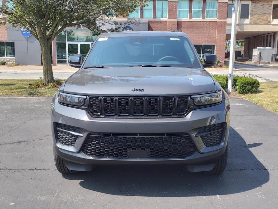 new 2024 Jeep Grand Cherokee car, priced at $40,172