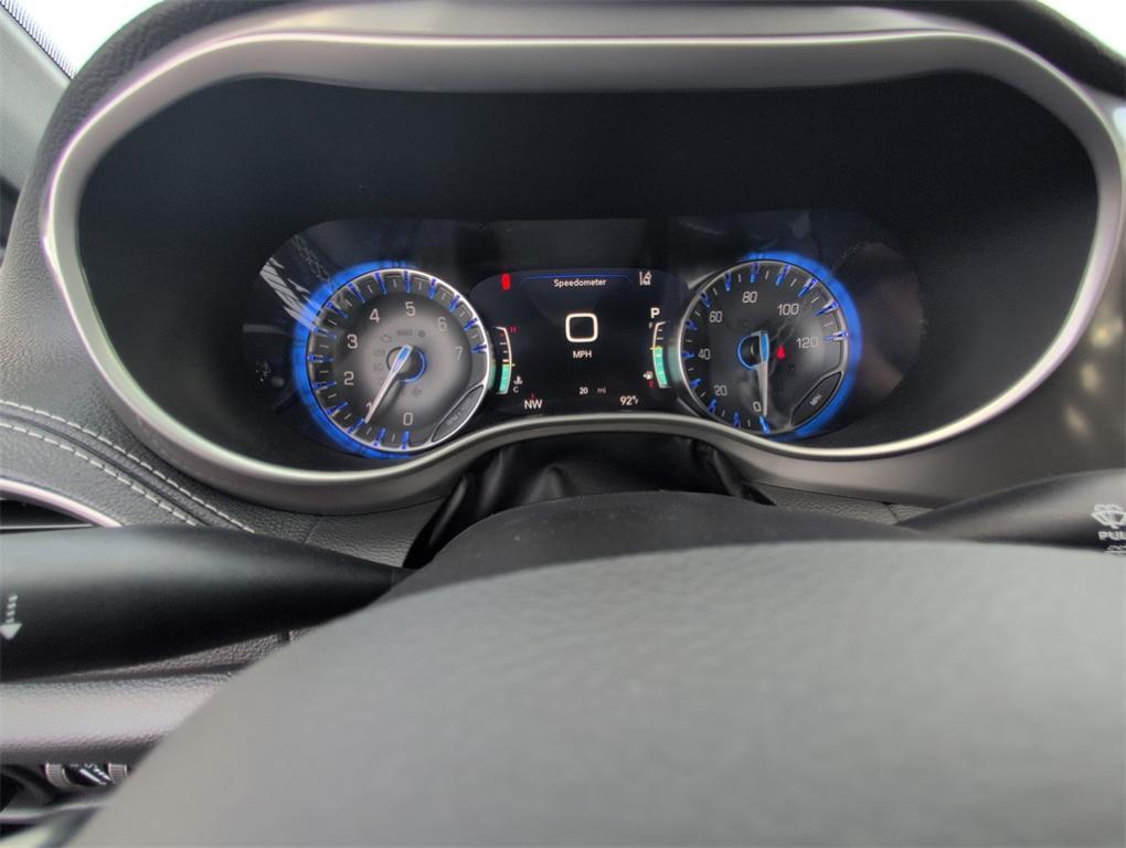 new 2025 Chrysler Pacifica car, priced at $65,642