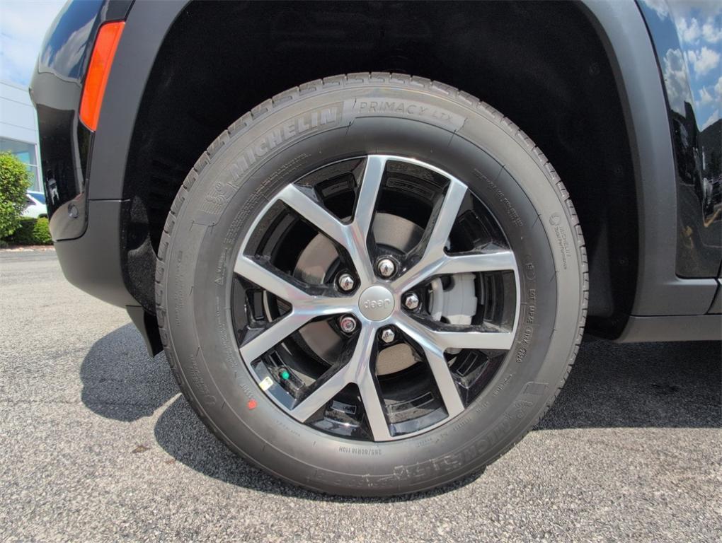 new 2025 Jeep Grand Cherokee car, priced at $47,264