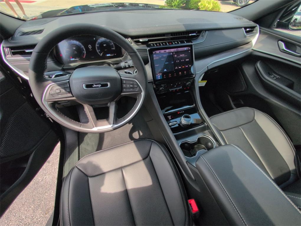new 2025 Jeep Grand Cherokee car, priced at $47,264