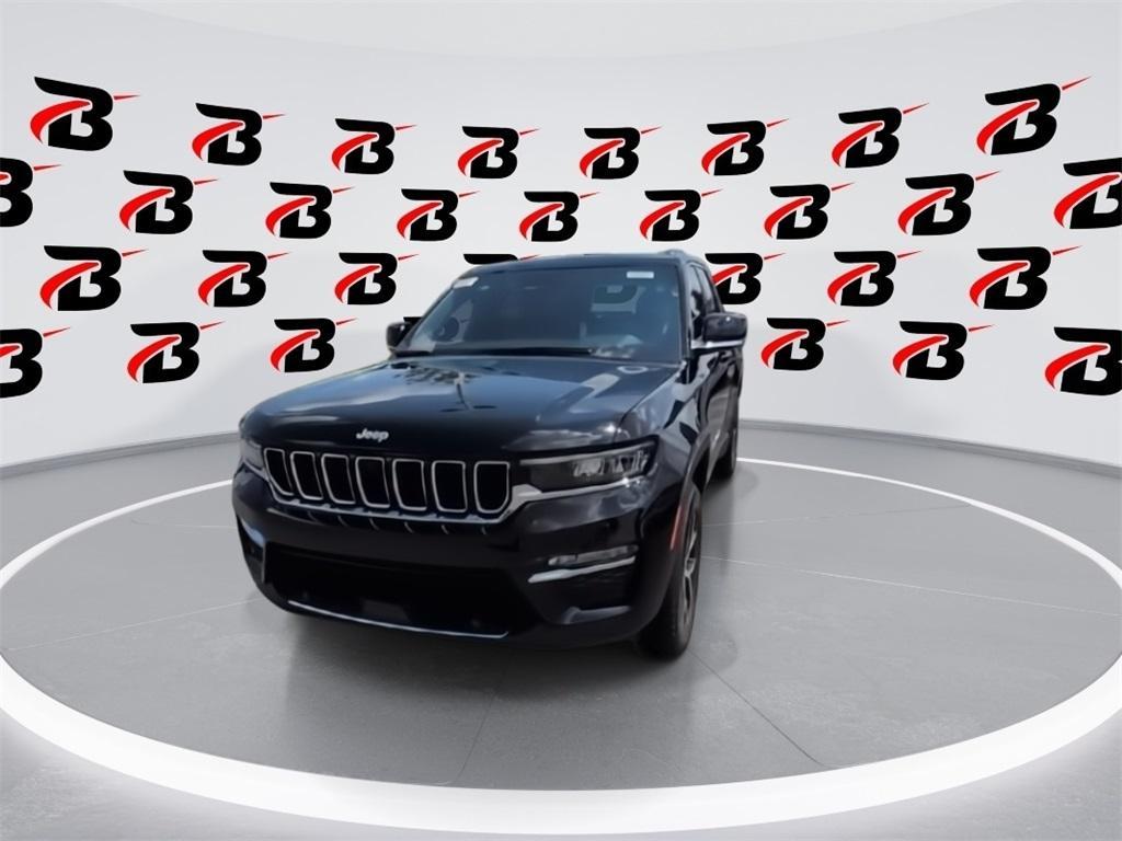 new 2025 Jeep Grand Cherokee car, priced at $47,264