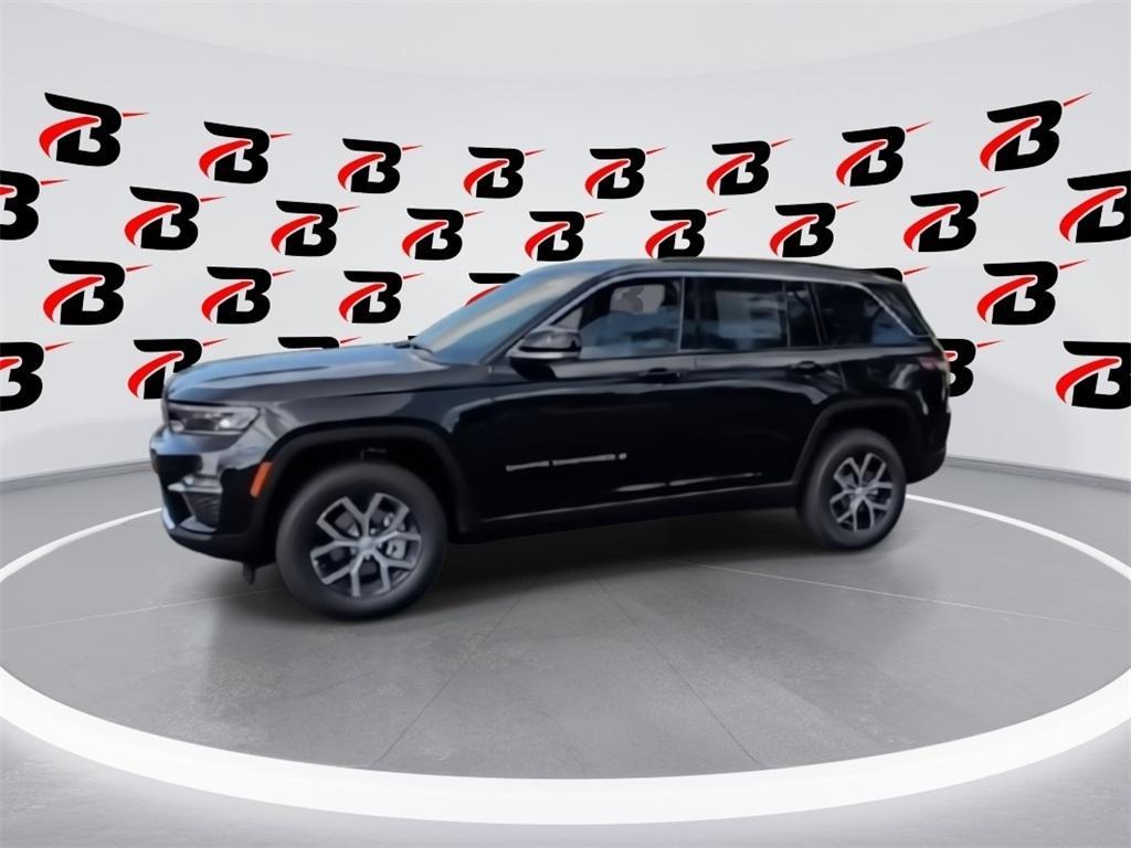 new 2025 Jeep Grand Cherokee car, priced at $44,638
