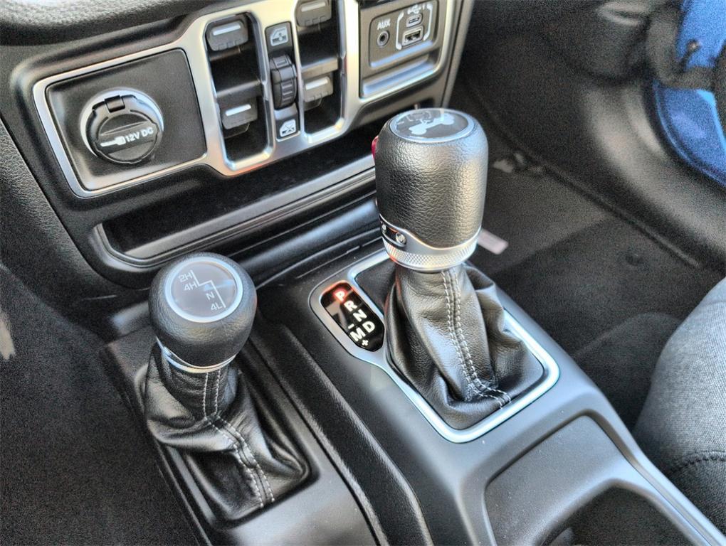 new 2025 Jeep Wrangler car, priced at $46,458