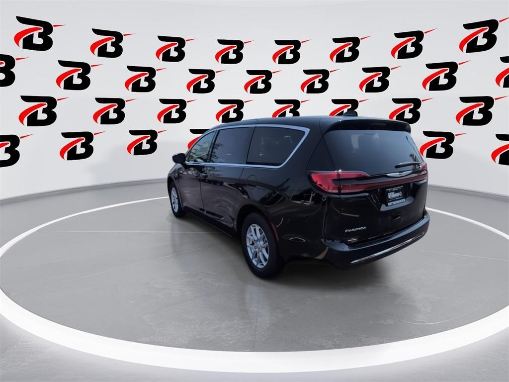 new 2025 Chrysler Pacifica car, priced at $43,249