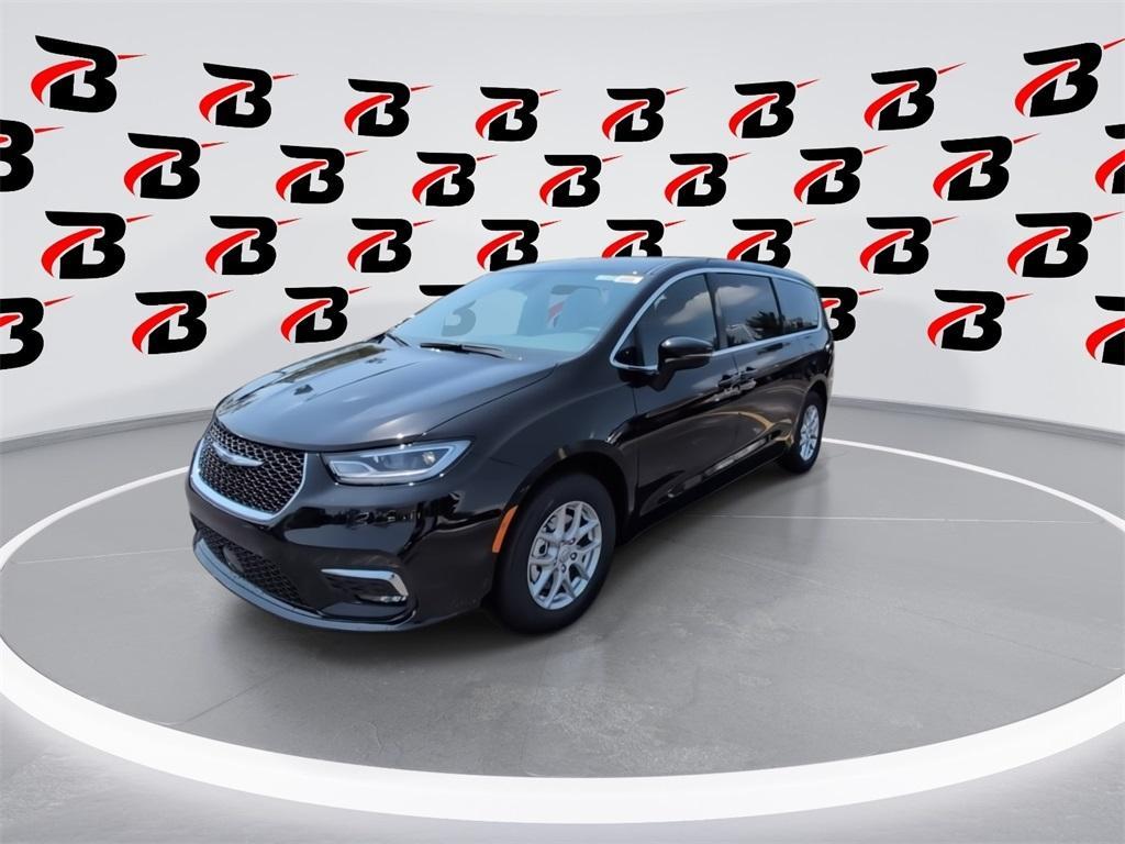 new 2025 Chrysler Pacifica car, priced at $43,249