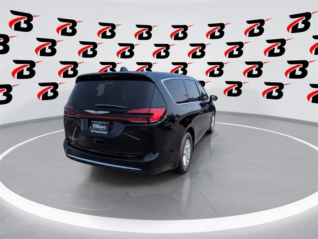 new 2025 Chrysler Pacifica car, priced at $43,249