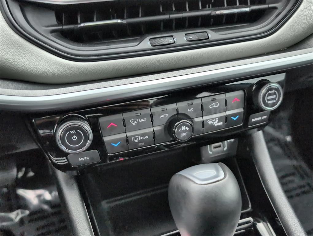 used 2024 Jeep Compass car, priced at $27,900