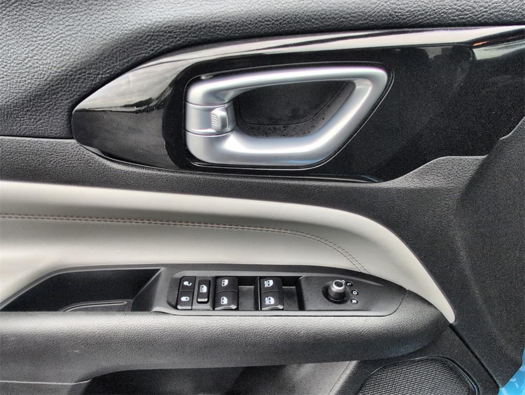 used 2024 Jeep Compass car, priced at $27,900