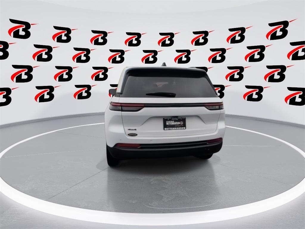 new 2025 Jeep Grand Cherokee car, priced at $43,718