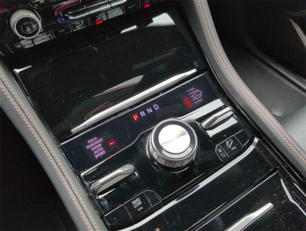 new 2025 Jeep Grand Cherokee car, priced at $61,740