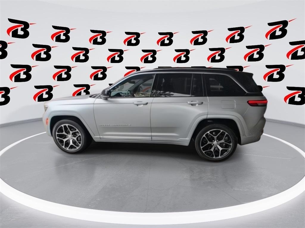 new 2025 Jeep Grand Cherokee car, priced at $61,740