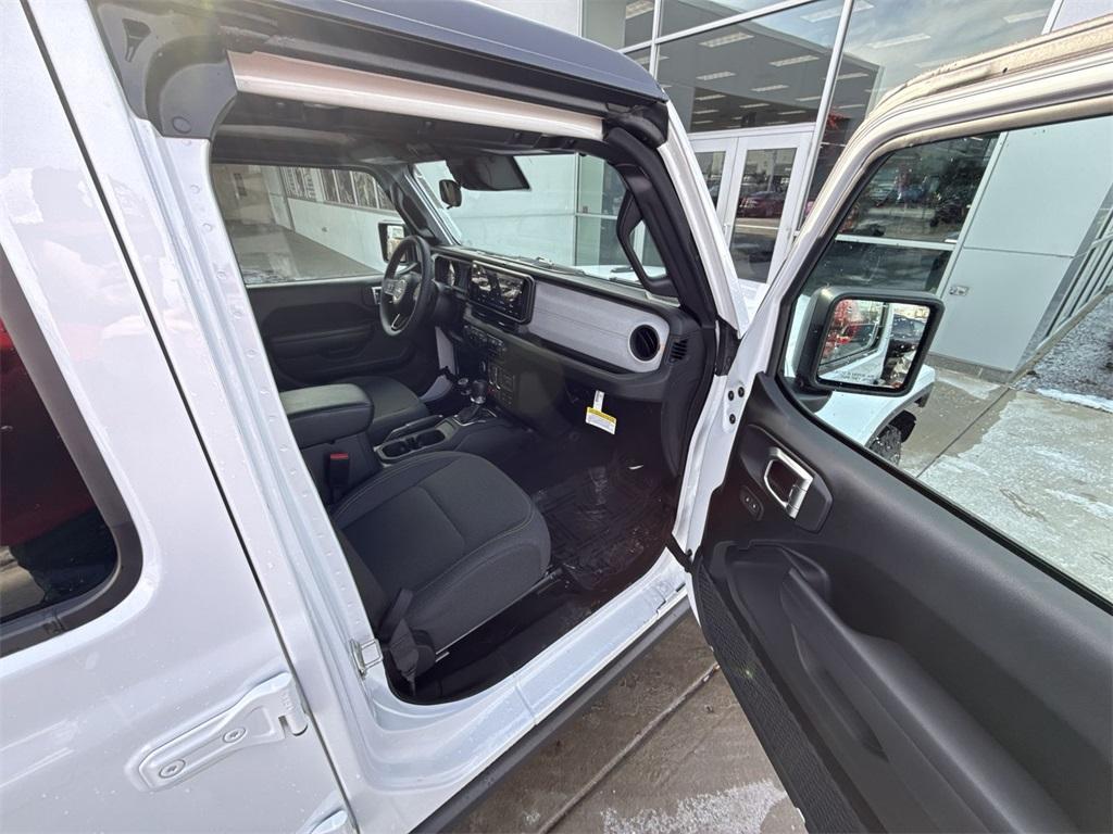 new 2024 Jeep Gladiator car, priced at $42,226