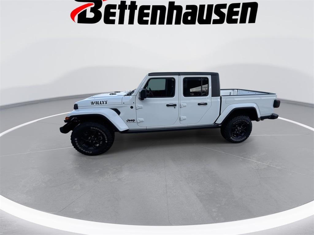 new 2024 Jeep Gladiator car, priced at $42,226