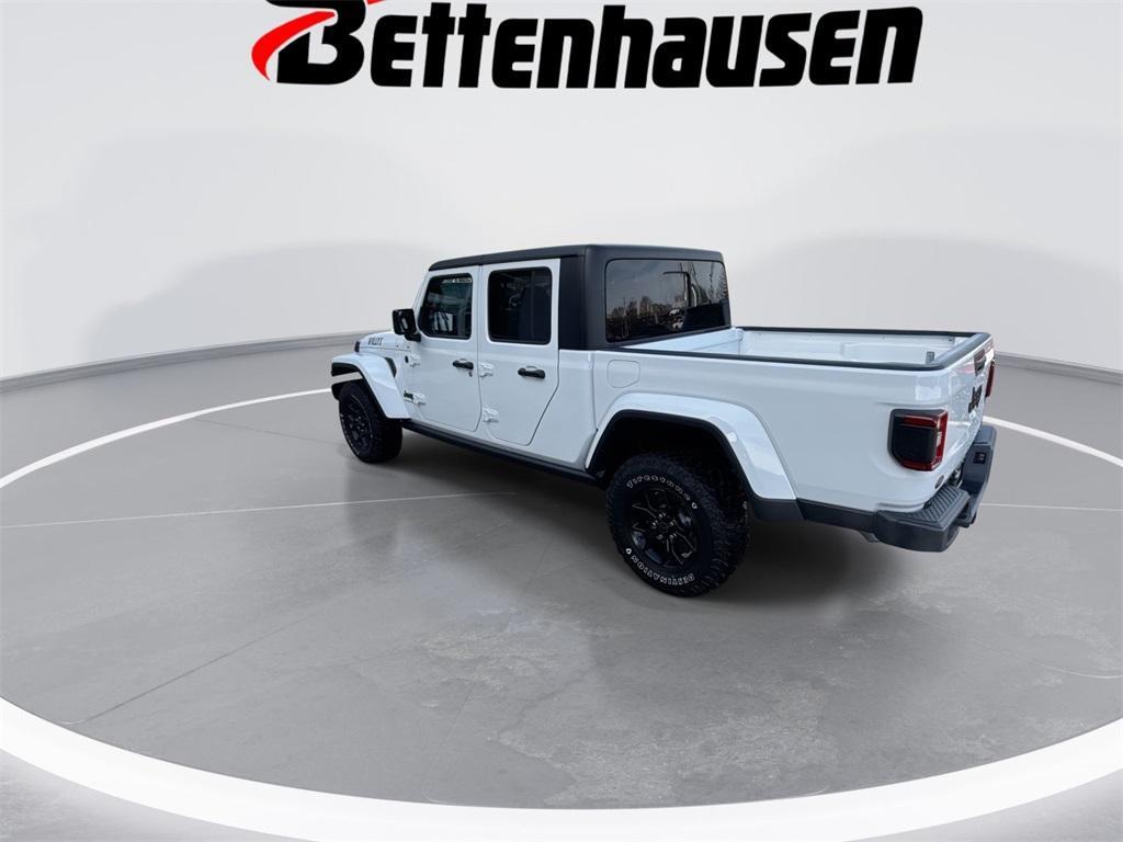 new 2024 Jeep Gladiator car, priced at $42,226