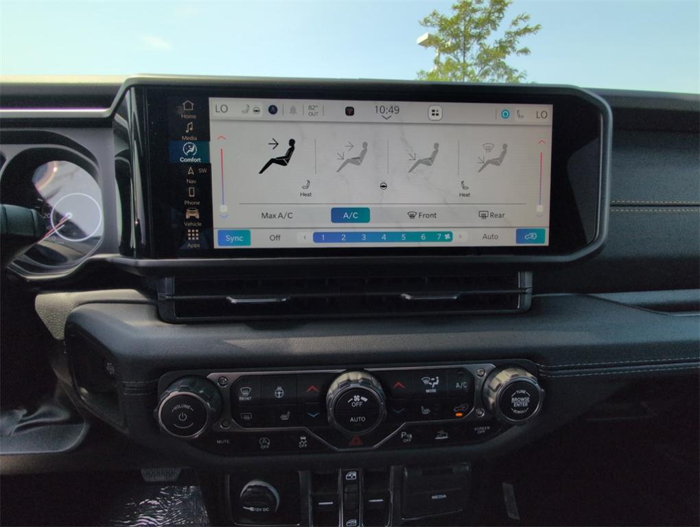 new 2025 Jeep Wrangler car, priced at $50,474