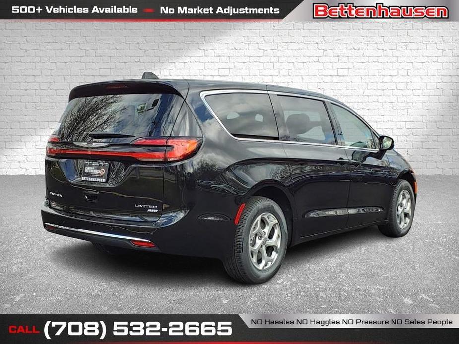 new 2024 Chrysler Pacifica car, priced at $50,982
