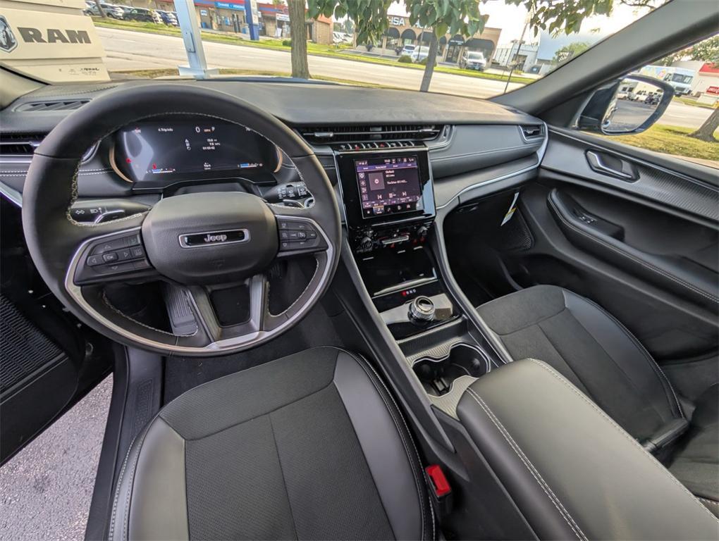 new 2025 Jeep Grand Cherokee L car, priced at $43,123