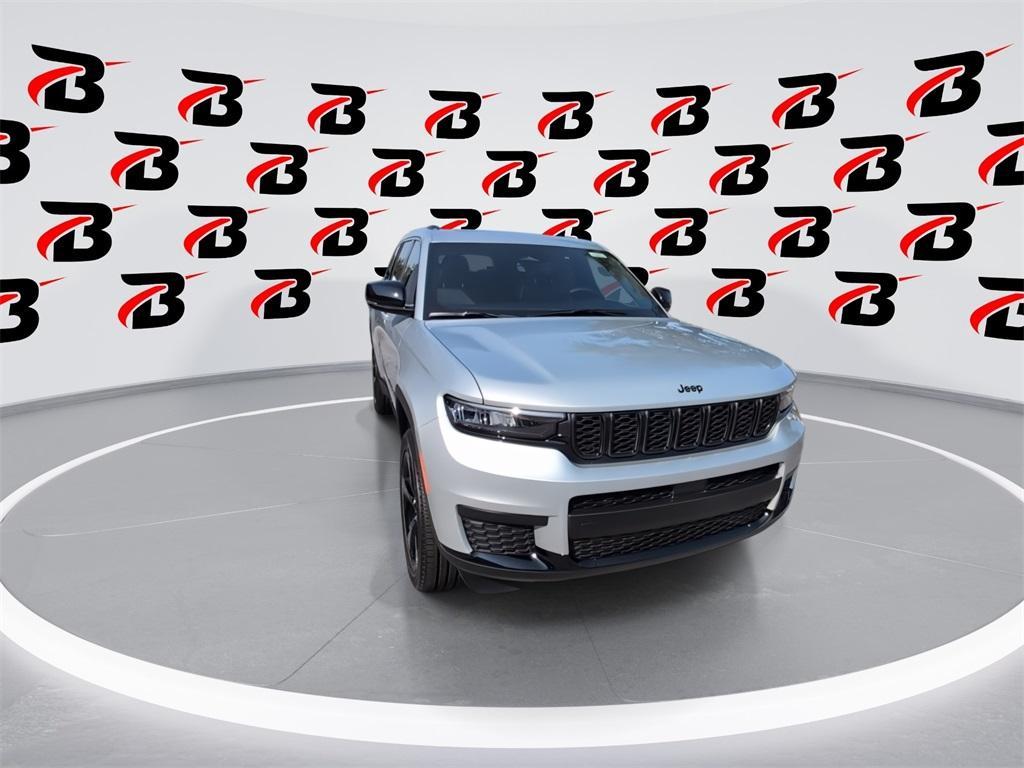 new 2025 Jeep Grand Cherokee L car, priced at $43,123