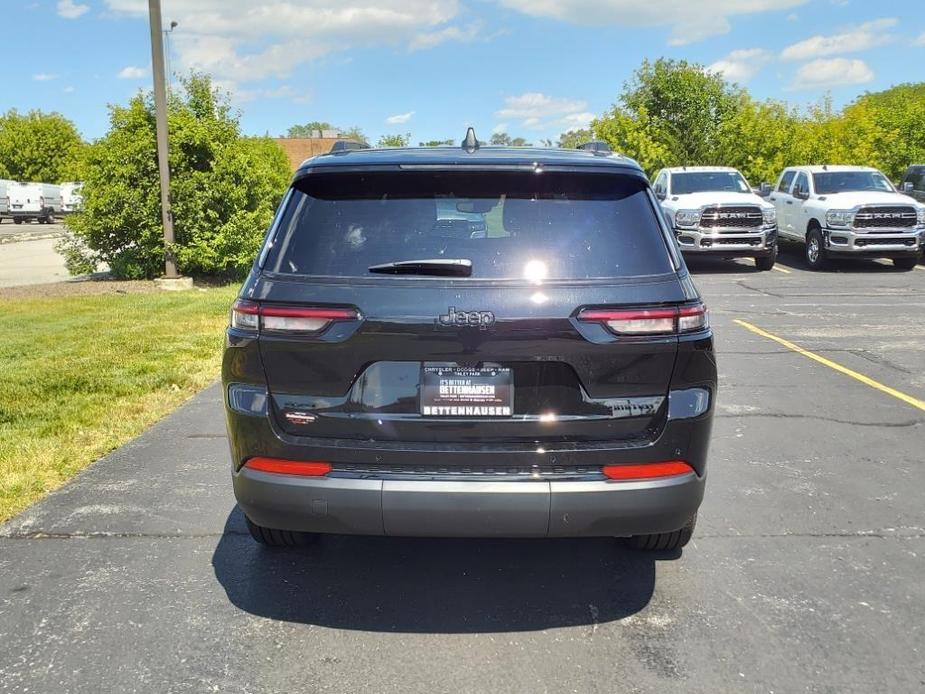 new 2024 Jeep Grand Cherokee L car, priced at $48,057