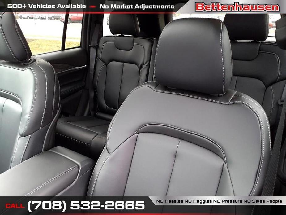 new 2024 Jeep Grand Cherokee car, priced at $49,499