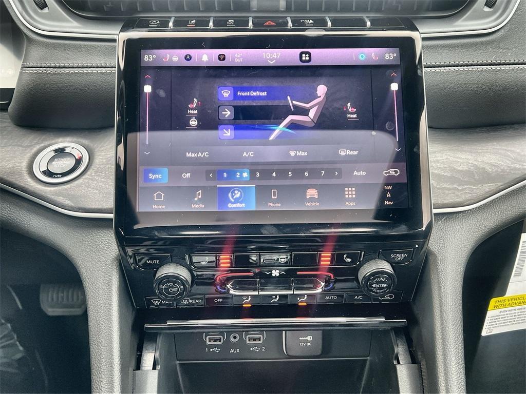 new 2025 Jeep Grand Cherokee car, priced at $48,653