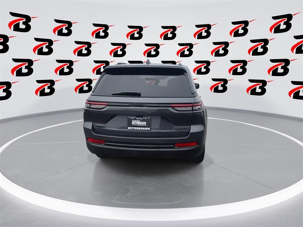 new 2025 Jeep Grand Cherokee car, priced at $48,653