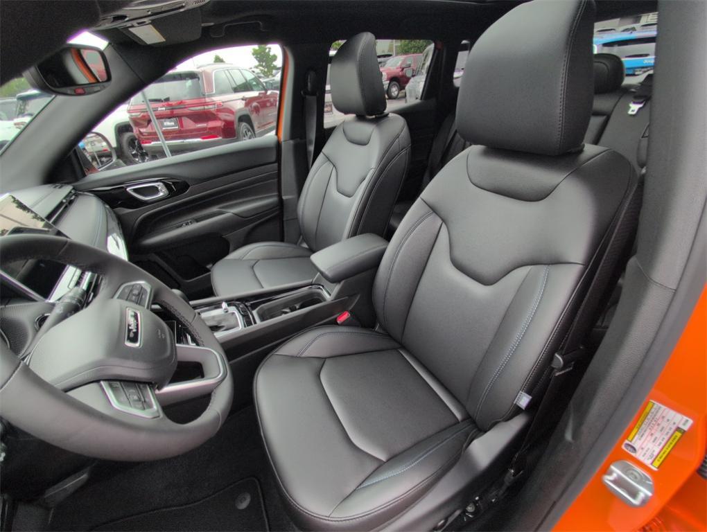 new 2025 Jeep Compass car, priced at $37,364