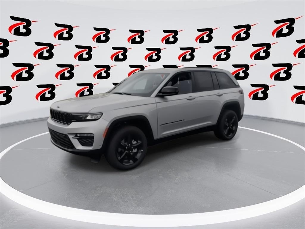 new 2025 Jeep Grand Cherokee car, priced at $50,224